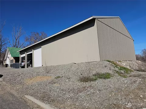 106 3rd St, Riverside, WA 98849 photo 2