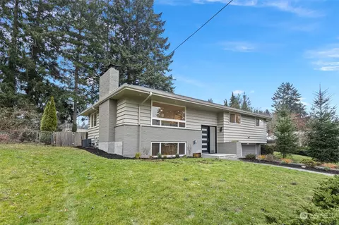 4009 Brouse Blvd W, University Place, WA 98466