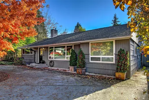 1041 NE 92nd St, Seattle, WA 98115