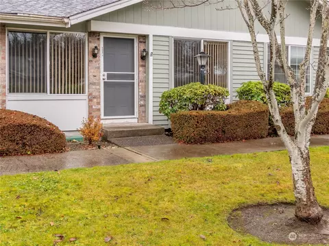 8606 Onyx Dr SW UNIT C, Lakewood, WA 98498