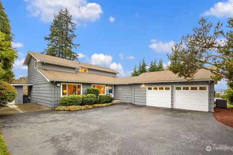 2129 SW 122nd Pl, Burien, WA 98146