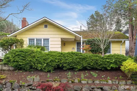 5810 57th Ave NE, Seattle, WA 98105