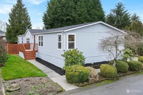 5711 100th St NE #18, Marysville, WA 98270