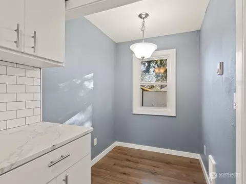 Dining - 336 20th Ave, Longview, WA 98632 photo 1 of 1