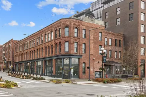 75 S Main St #203, Seattle, WA 98104