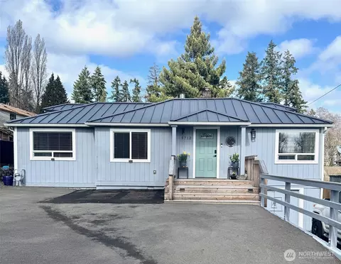 3712 NW Munson St, Silverdale, WA 98383