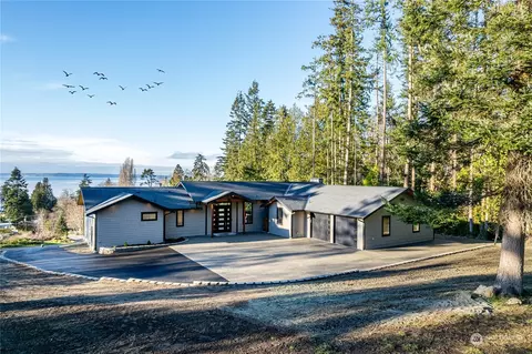 890 Madrona Beach Rd, Camano Island, WA 98282