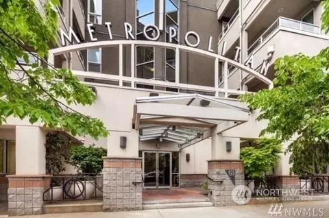 925 110th Ave NE #PH10, Bellevue, WA 98004