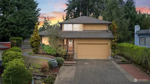 628 151st Pl NE, Bellevue, WA 98007