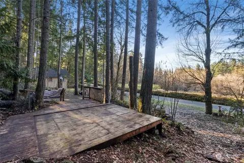 17922 Clear Lake Blvd SE, Yelm, WA 98597