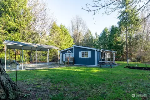 2795 Maple Tree Ln, Camano Island, WA 98282