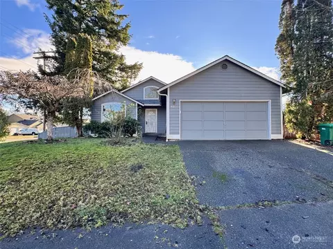 4015 NE 7th Ct, Renton, WA 98056