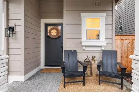 Exterior - 23106 35th Dr SE, Bothell, WA 98021 photo 2 of 4
