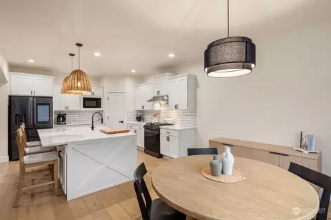 Kitchen - 23106 35th Dr SE, Bothell, WA 98021 photo 7 of 8