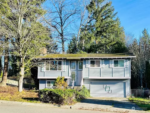 13313 SE 62nd Dr, Everett, WA 98208