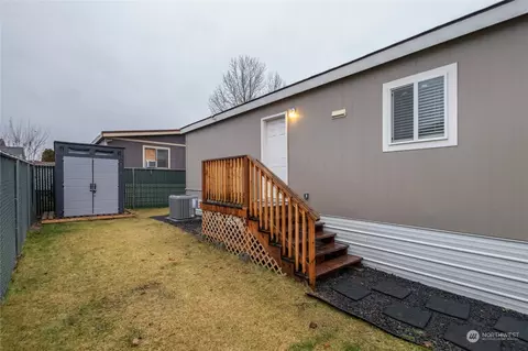 900 N Grape Dr #94, Moses Lake, WA 98837