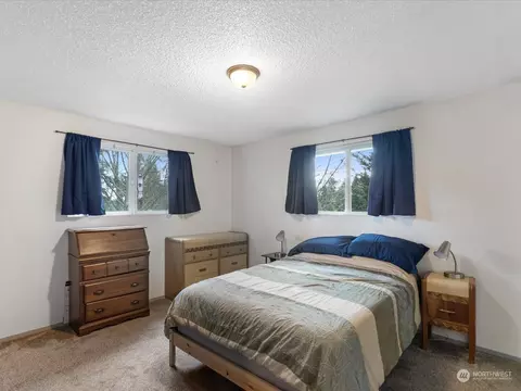 Bedroom - 124 234th Pl SE, Bothell, WA 98021 photo 1 of 6