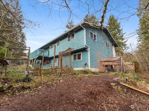 Exterior - 124 234th Pl SE, Bothell, WA 98021 photo 8 of 14