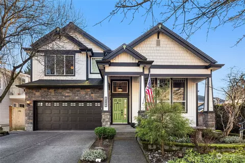 13017 NE 100th St, Kirkland, WA 98033
