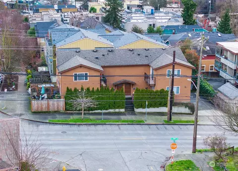 461 N 39th St, Seattle, WA 98103