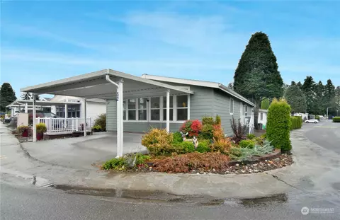 23825 15th Ave SE #52, Bothell, WA 98021