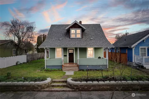 6207 S Warner St, Tacoma, WA 98409