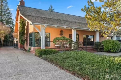 Exterior - 718 Rucker Ave, Everett, WA 98201 photo 2 of 7