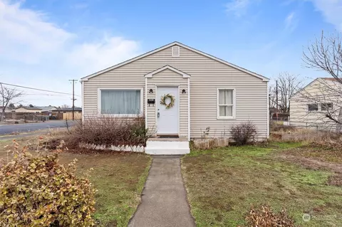 1103 W Cascade Ave, Moses Lake, WA 98837
