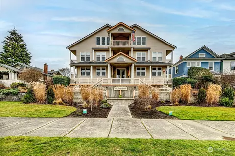 2219 Rucker Ave #202, Everett, WA 98201