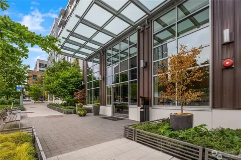 588 Bell St #604S, Seattle, WA 98121