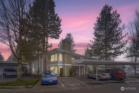9210 Market Pl #M103, Lake Stevens, WA 98258