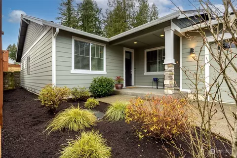5625 Reef Ln NE, Lacey, WA 98516