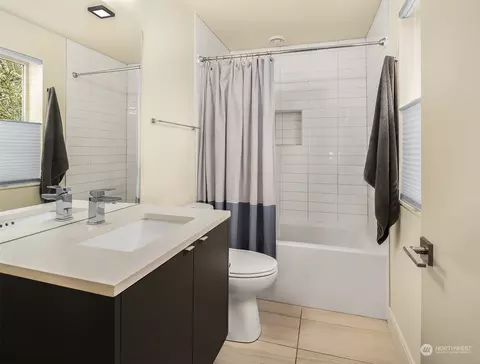 Bath - 8029 Ashworth Ave N, Seattle, WA 98103 photo 5 of 5