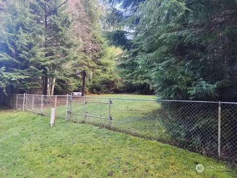 54 Robin Ln, Pacific Beach, WA 98571 photo 2