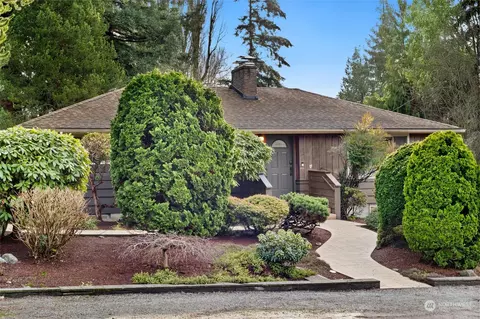 4209 SW 104th St, Seattle, WA 98146