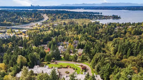 11122 NE 41st Dr #27, Kirkland, WA 98033