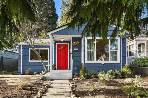 7935 31 Ave SW, Seattle, WA 98126