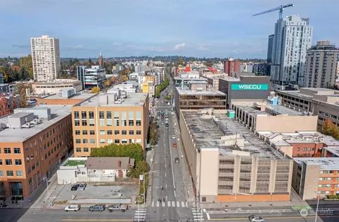 4301 11th Ave NE, Seattle, WA 98105