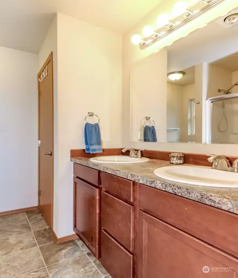 Bath - 25510 33rd Avenue Ct E, Spanaway, WA 98387 photo 3 of 4