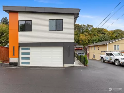 6025 47th Ave S #B, Seattle, WA 98118