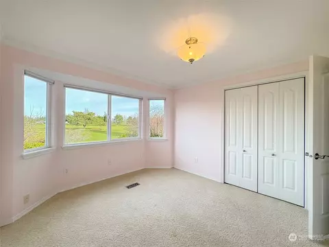Bedroom - 280 Meadow Lark Ln, Sequim, WA 98382 photo 2 of 3