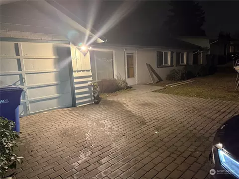 6036 S 119th St, Seattle, WA 98178