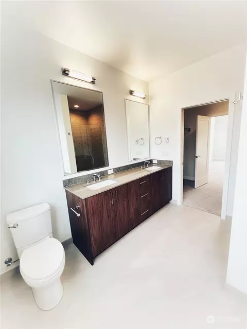 5402 9th Ave NW, Seattle, WA 98107