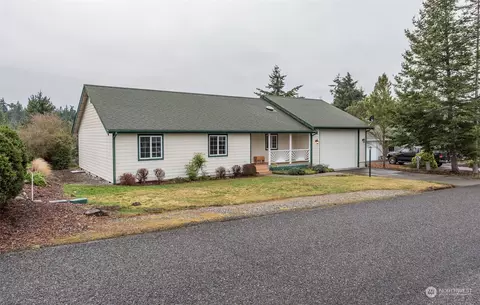 211 Brittany Ln, Sequim, WA 98382