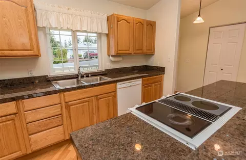 211 Brittany Ln, Sequim, WA 98382 photo 9
