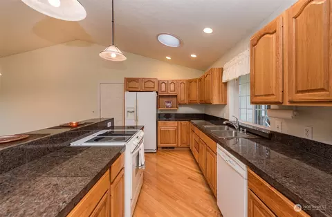 211 Brittany Ln, Sequim, WA 98382 photo 6