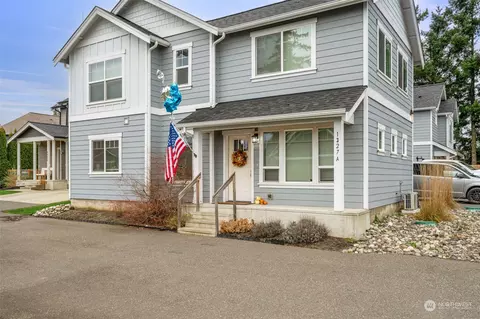 1327 Bradley Ct, Lynden, WA 98264