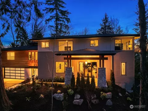 6425 NE 130th Pl, Kirkland, WA 98034