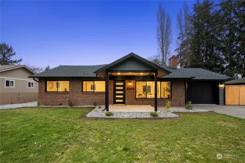 8915 Lenox Ave SW, Lakewood, WA 98498