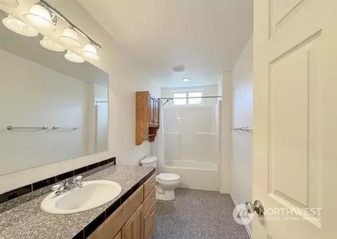 Bath - 41 Farm Pl, Sequim, WA 98382 photo 4 of 4